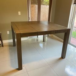 Dining Table & Chairs