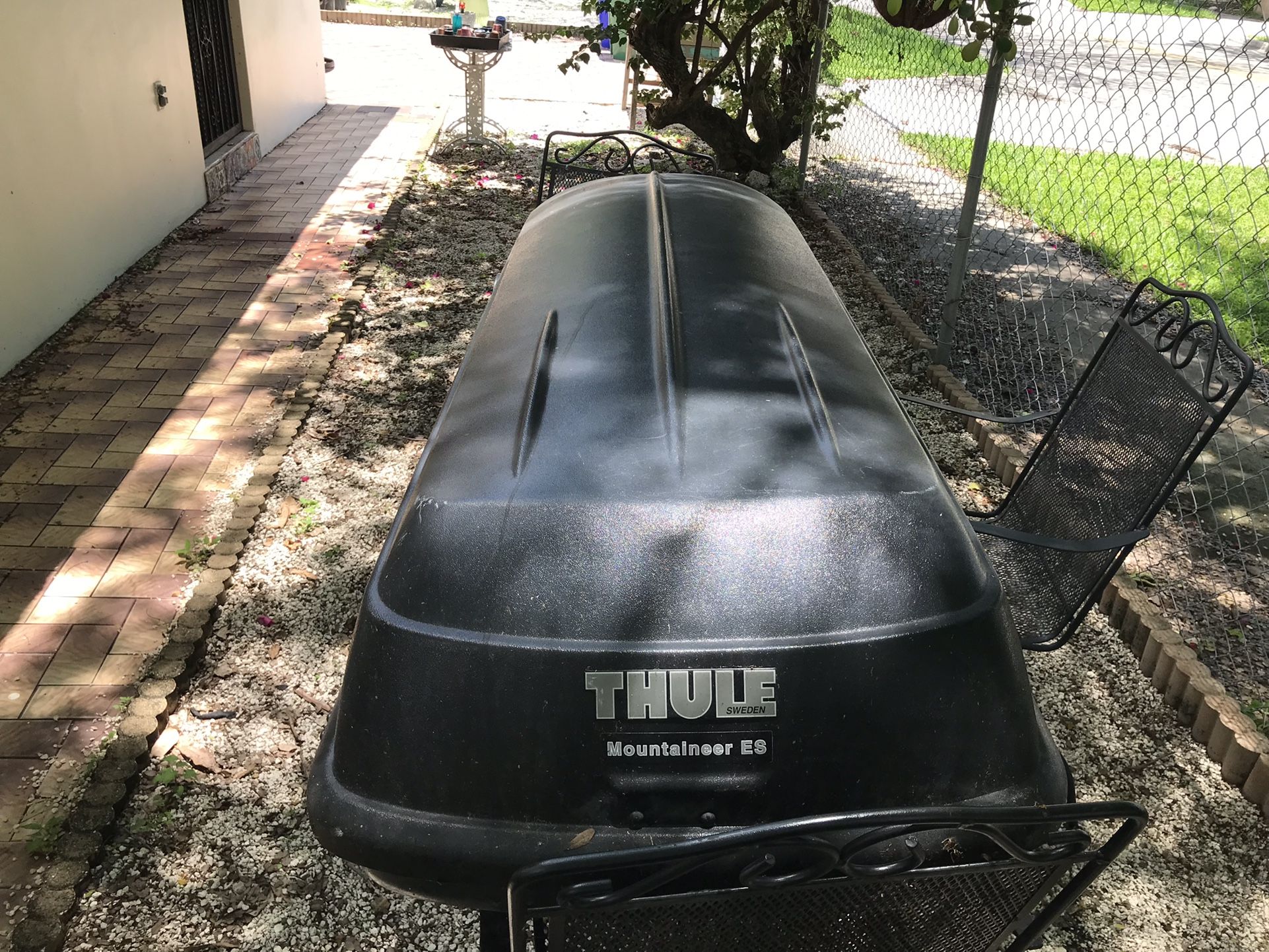 Thule mountaineer sale es cargo box