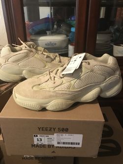 Yeezy 500 moon yellow on sale outfit