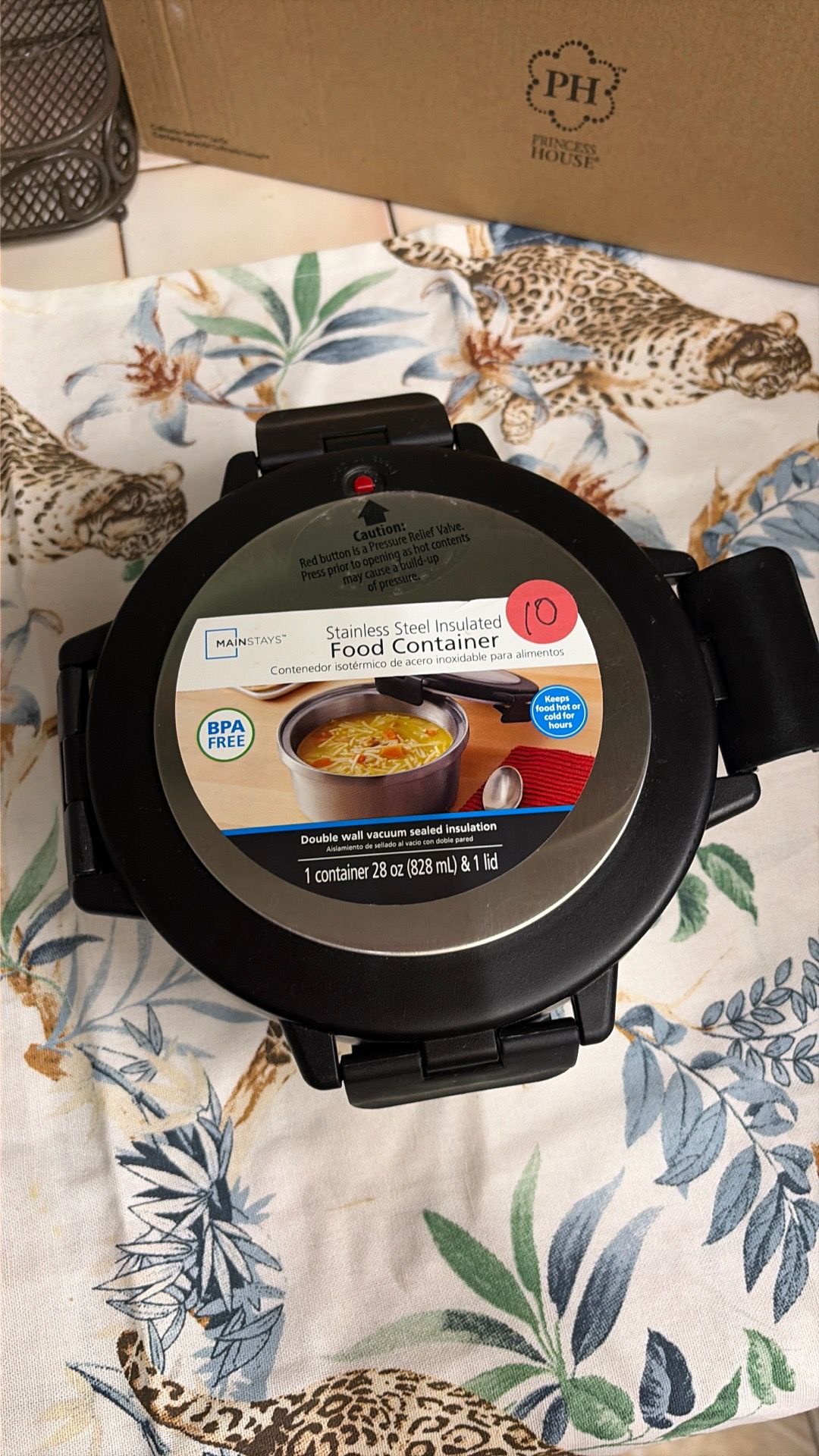 Food container