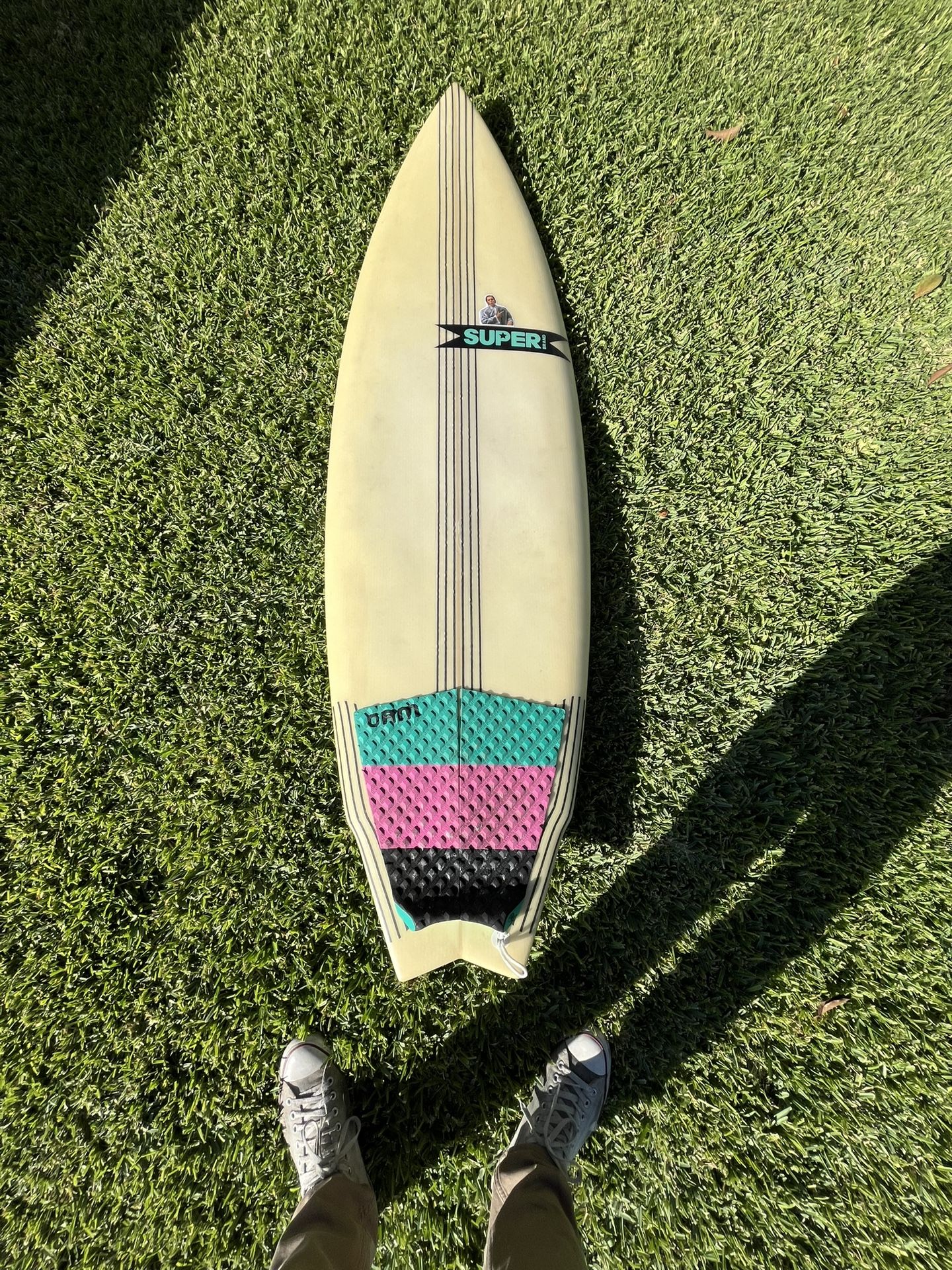 Surfboard 5’7”
