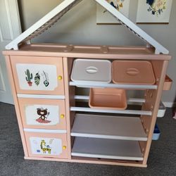 Shelf/cabinet Storage 