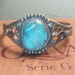 Cuff Bracelet 