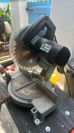 Delta 10 in miter saw withstand