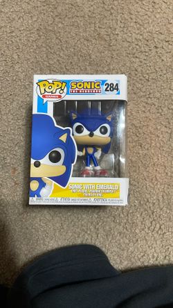 Funko Pop Sonic With Emerald (2017)