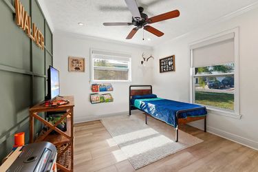Kids twin bed