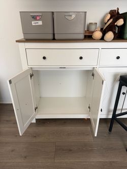 TV Credenza