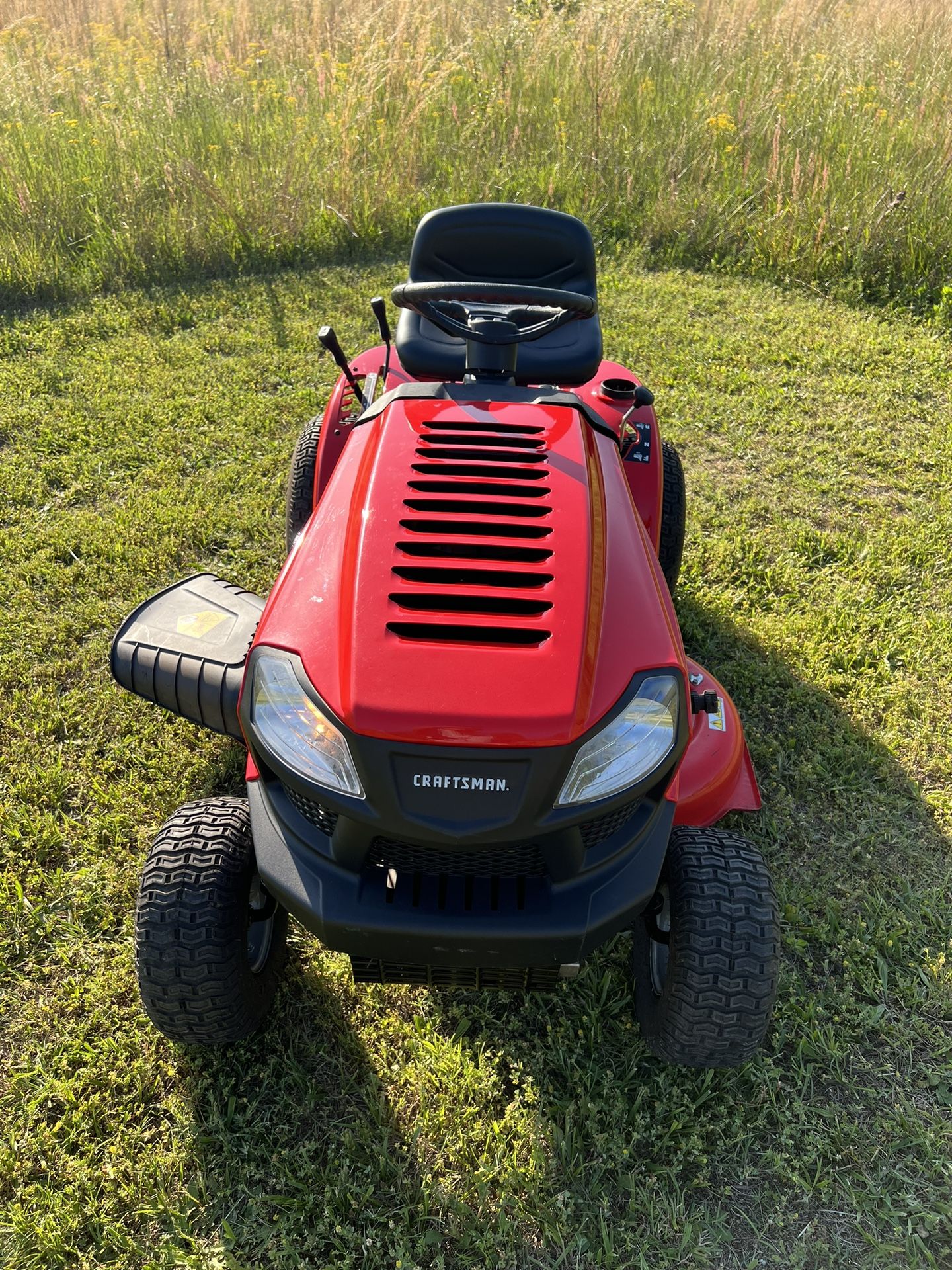 Craftsman T110 Riding Lawn Mower for Sale in Loganville, GA OfferUp