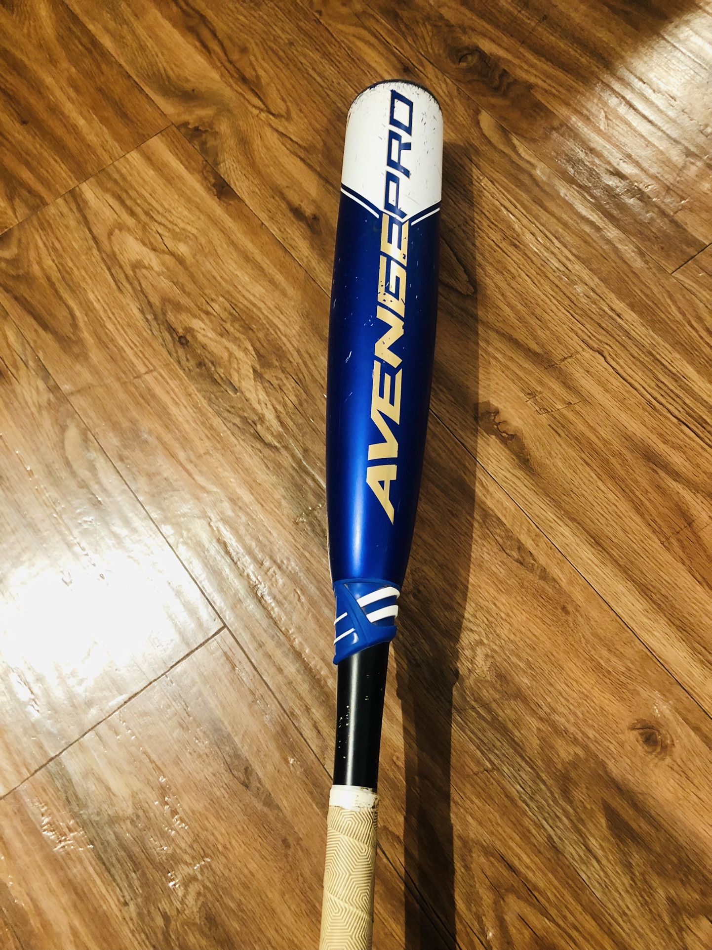 AXE Avenge Pro Bat (-10) Composite 29”/19oz -1