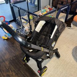 Doona Stroller W/ Car Base