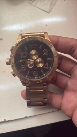 Nixon watch
