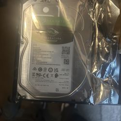 SeaGate Barracuda 2Tb HardDrive St2000DM008 Brand New Sealed 