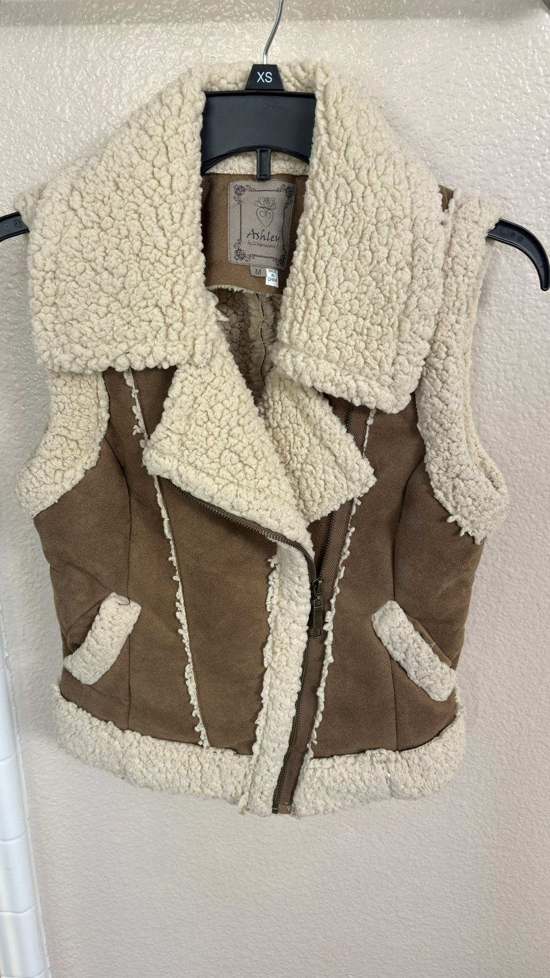 2 WOMENS Small VEST JACKETS