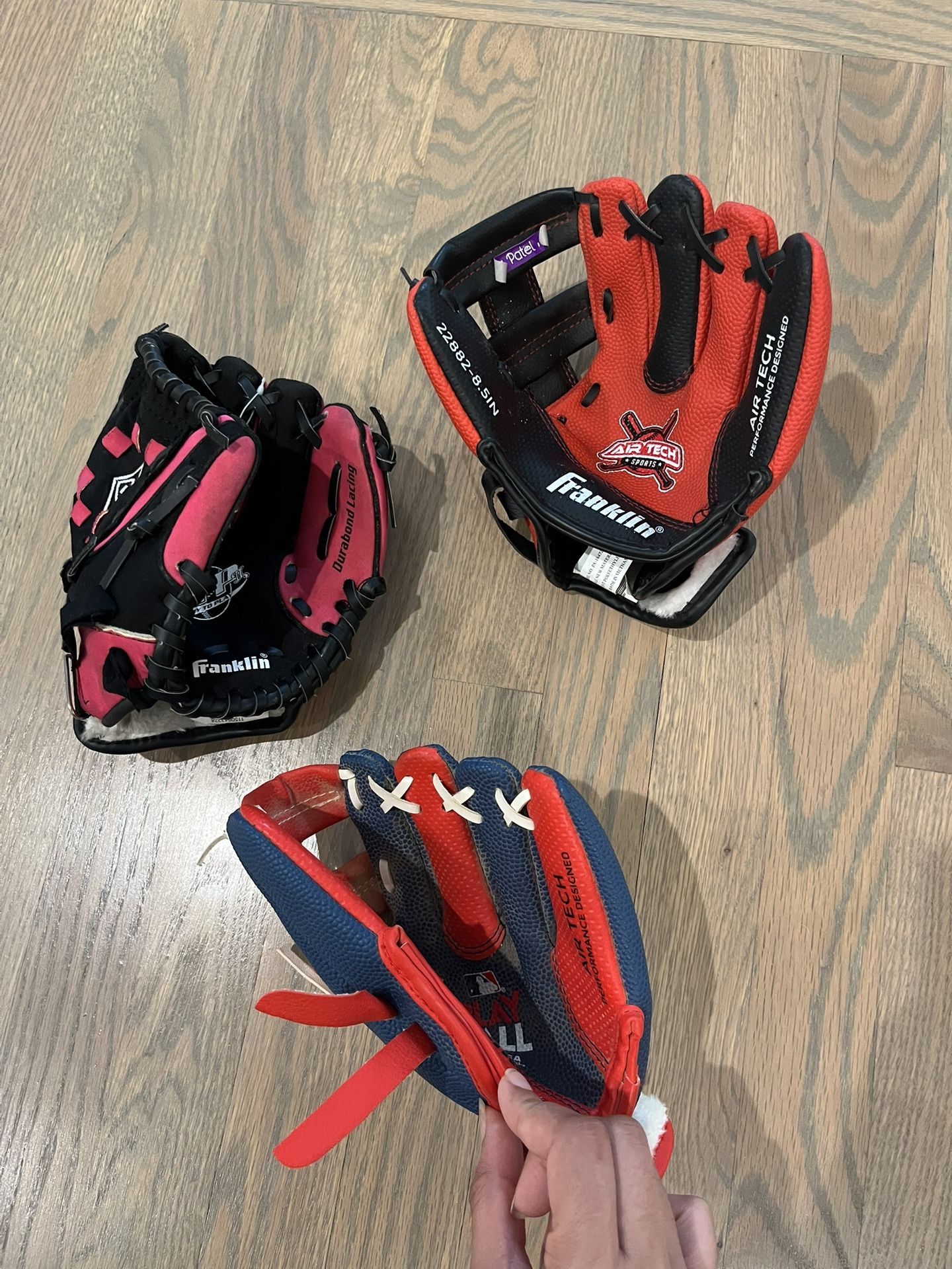 Softball And Baseball Youth Gloves