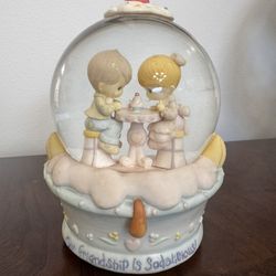 Precious Moments by Enesco Musical Snow globe In The Good Old Summertime Music Box cupcake   Precious Moments Musical Snow globe In "The Good Old Summ