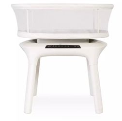 MamaRoo bassinet