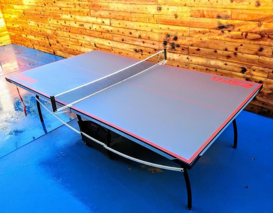 Perfect indoor activitie ESPN limited edition Platinum color top