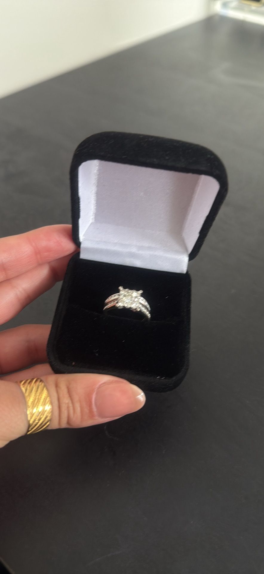 Wedding ring diamond with band Size 4 1/2