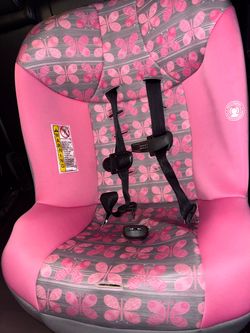 Girl carseat