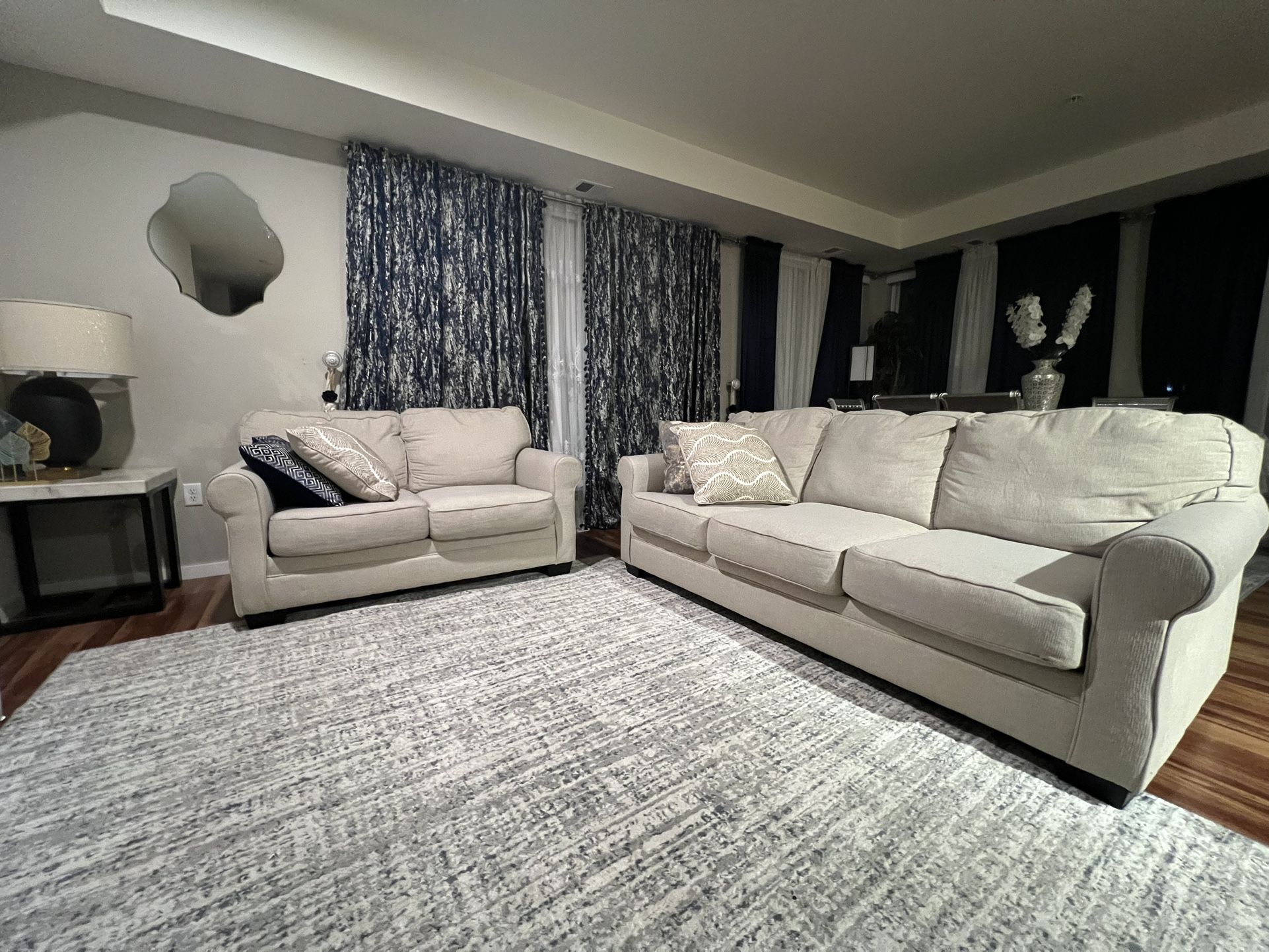 Living room, set Sofa and love seat