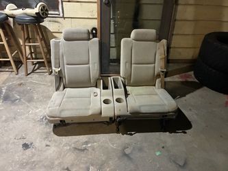 2007-2014 CHEVY TAHOE SUBURBAN YUKON 3RD ROW PASSENGER / DRIVER SIDE SEATS