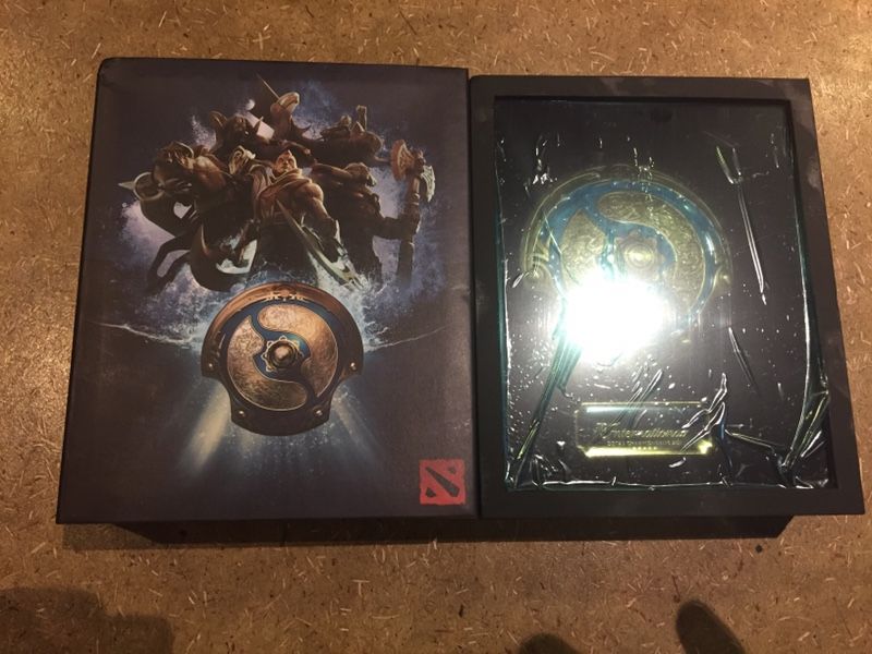 2017 DOTA2 Collectors Replica Aegis of the Immortal From TI7