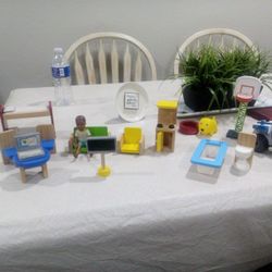Doll House Furniture 
