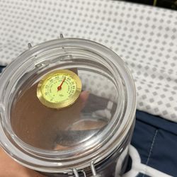 Acrylic Humidor With Hygrometer And Moisture Bar 