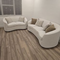 Brand New Aesthetic Sofa and Loveseat - Sofa y Loveseat Aesthetic Nuevo a Estrenar … Fast 🚚