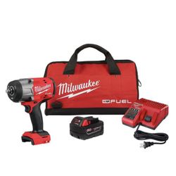 M18 FUEL 18V Lithium-Ion Brushless Cordless 1/2 in. Impact Wrench w/Friction Ring Kit w/One 5.0 Ah Battery and Bag
