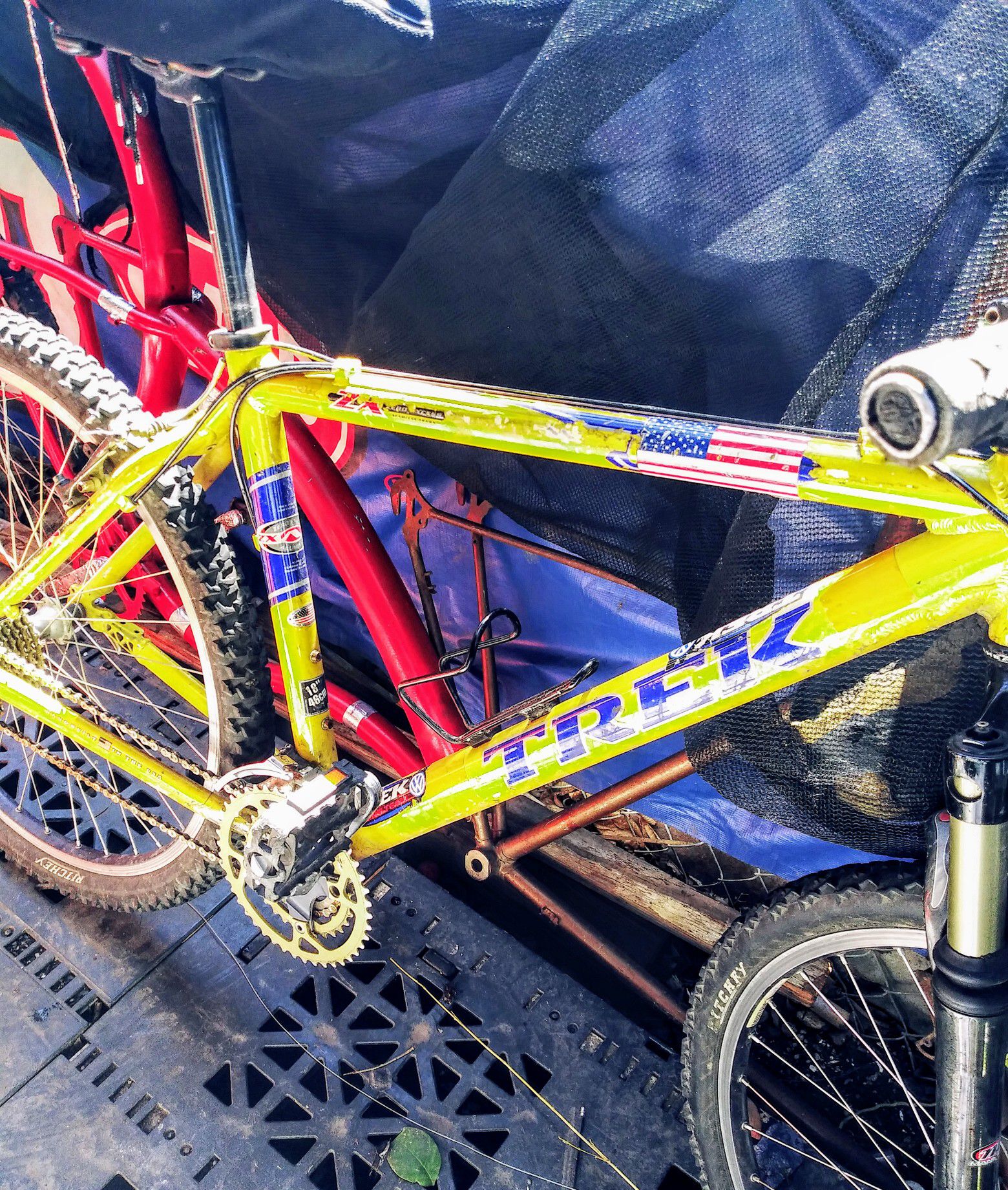 Yellow Trek Tour bike
