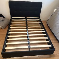Bed frame + Mattress 