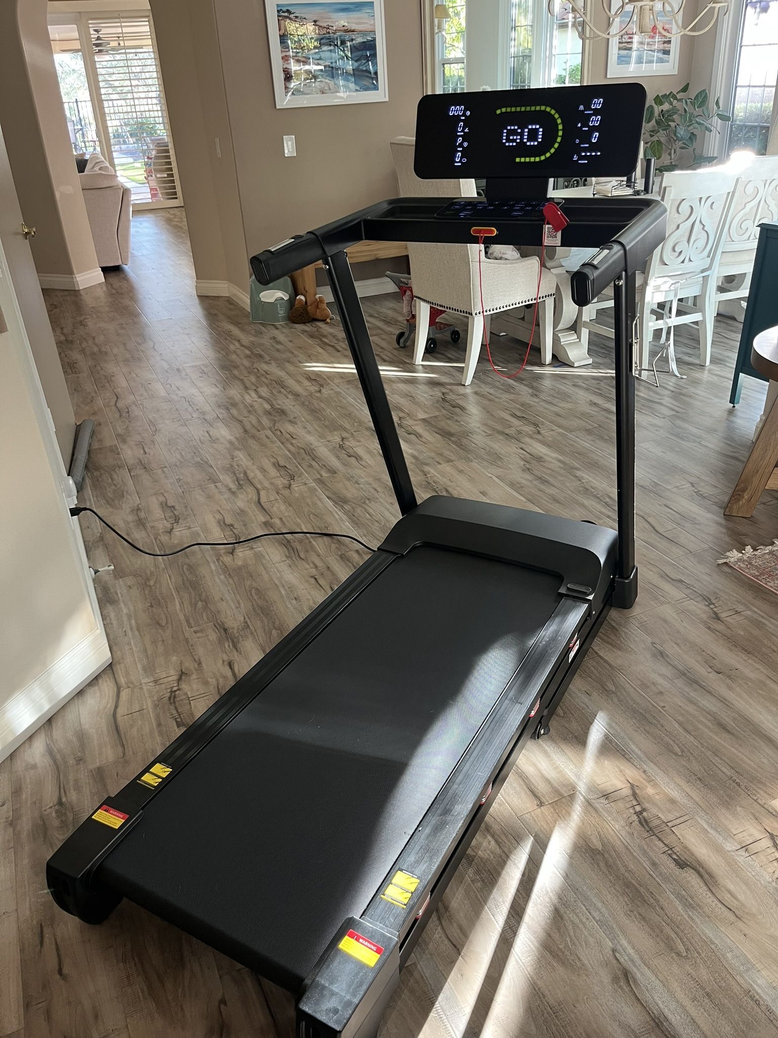 Treadmill - BARELY USED / NEW