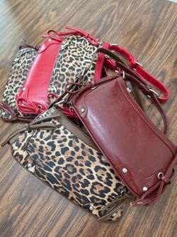 Handbag 5 ps new $25($5 each)