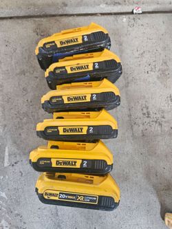 Battery dewalt