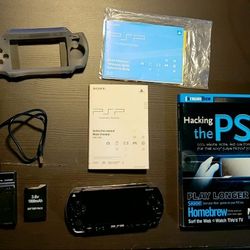 Sony PlayStation Portable Bundle PSP 1001 Black - Excellent Working Condition 