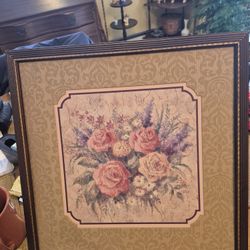 Nicely framed picture of flowers / roses