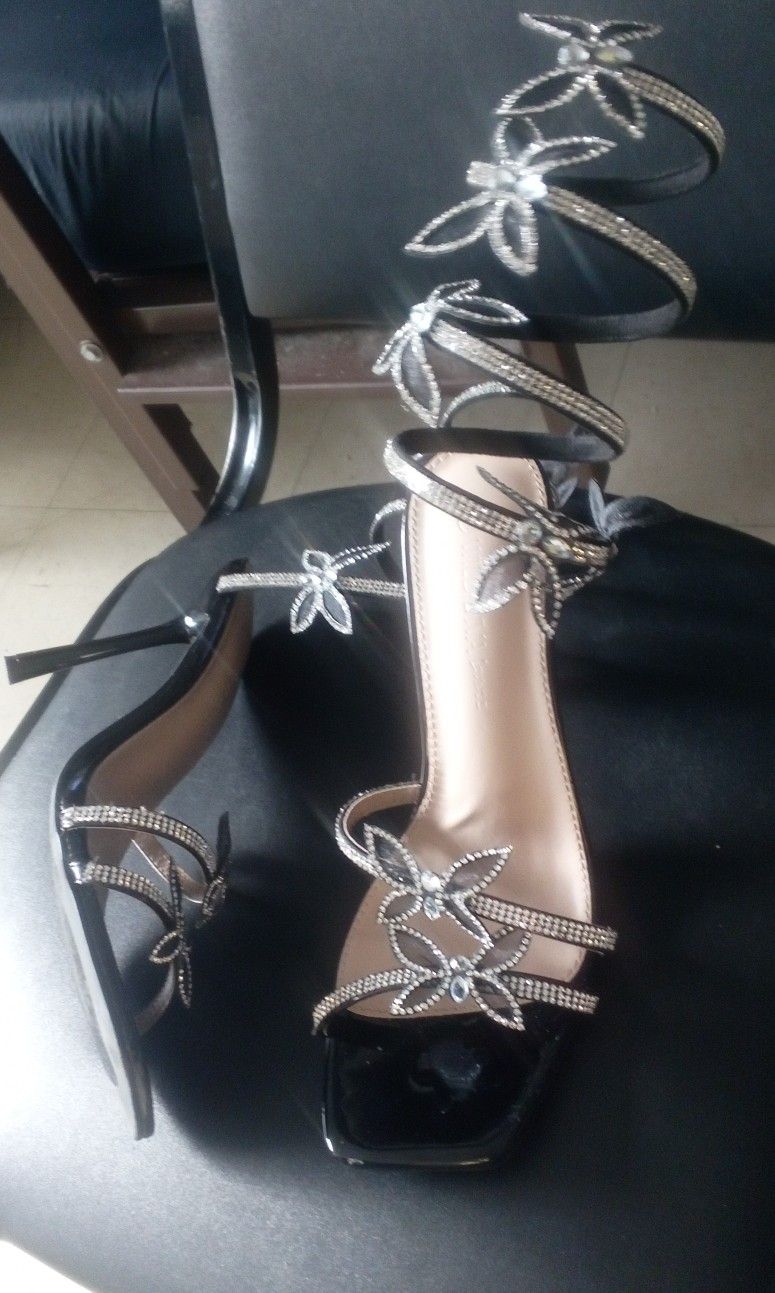 Designer Black Heels Diamonds Size 9