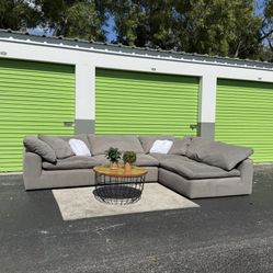 City Furniture Nixon Cloud Sectional Couch ☁️