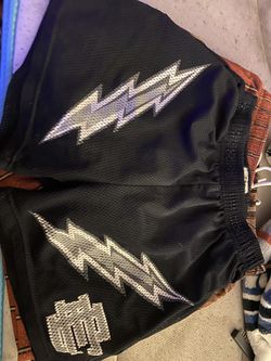 EE Shorts Size Medium 