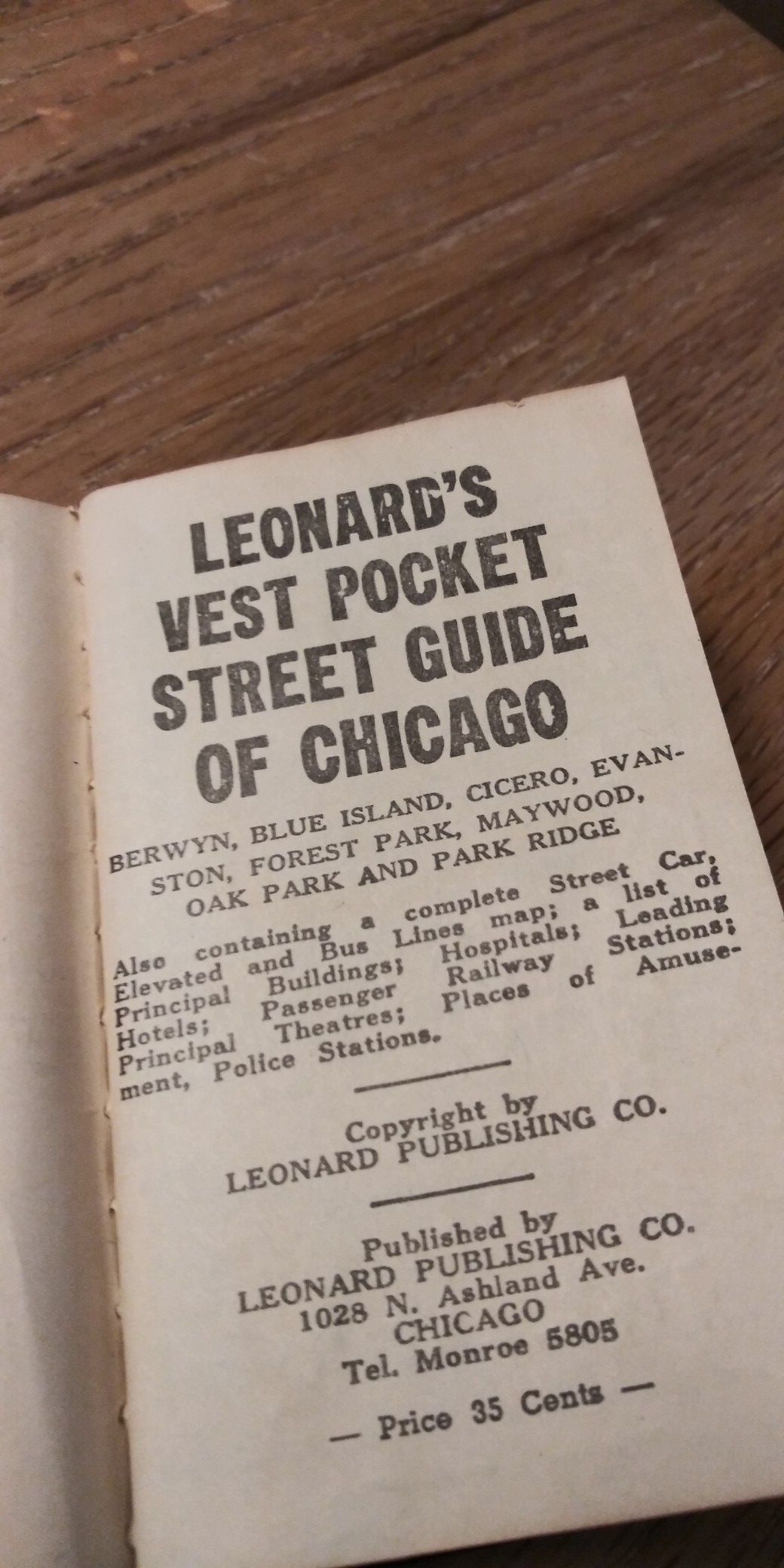 Leonard's vest pocket street guide of Chicago