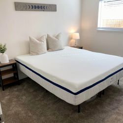 Helix Midnight, King, Cover: Original Cover, Top Layer: Standard Layer Like New, Perfect Condition