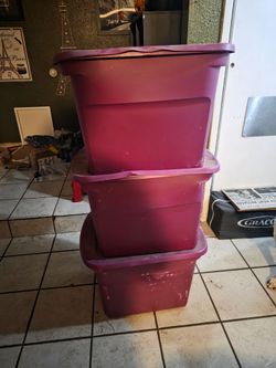 3 18gal storage totes
