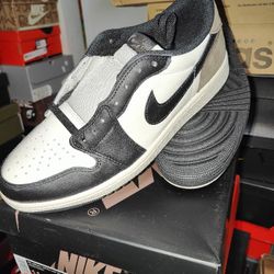 Air Jordan Low Retro Mocca