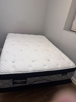 Kingsdown Select Mattress With Base Control Settings 