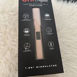 New CHI Hair Straightener 