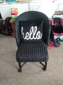 Rolling chair