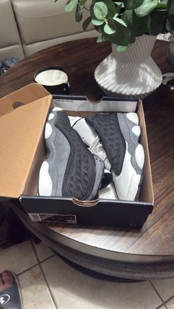 Air Jordan 13 Retro Youth Size 4.5Y – White/Black/Grey – Includes Original Box