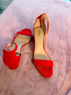 Women’s sandal size 11