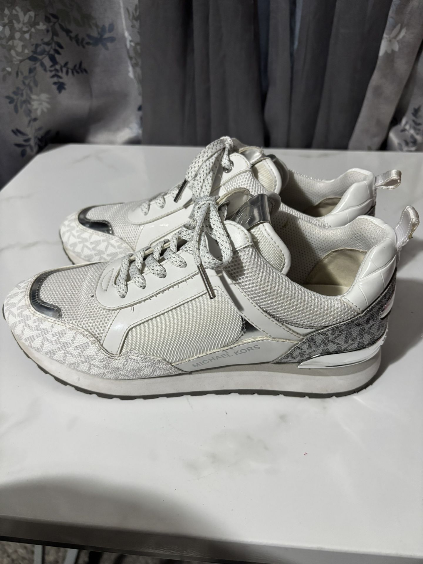 Ladies MK Sneakers Size 10